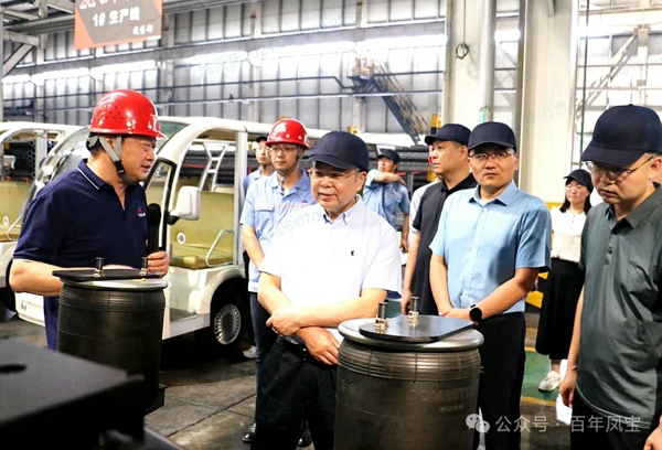 高拓到九体育官方网站重科调研指导科技创新工作